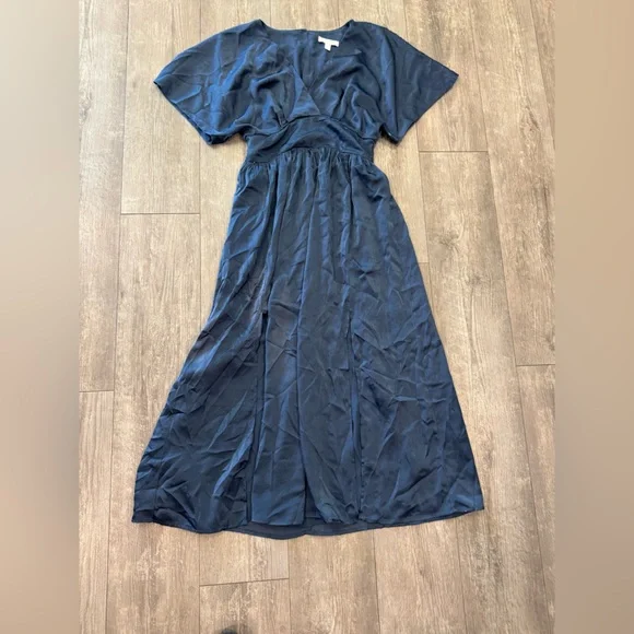 Chelsea28 Deep Blue Midi Dress - Picture 5 of 12